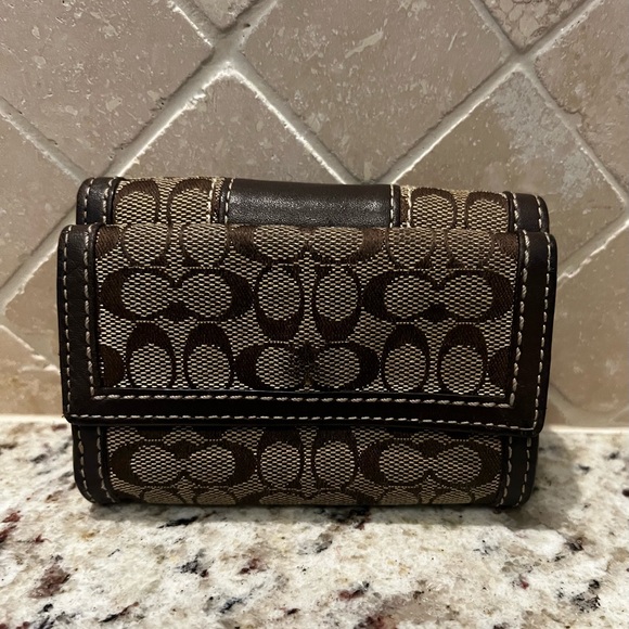 Coach VTG Monogrammed Leather Trim Brown and Tan Bifold Wallet Rare - Picture 13 of 13